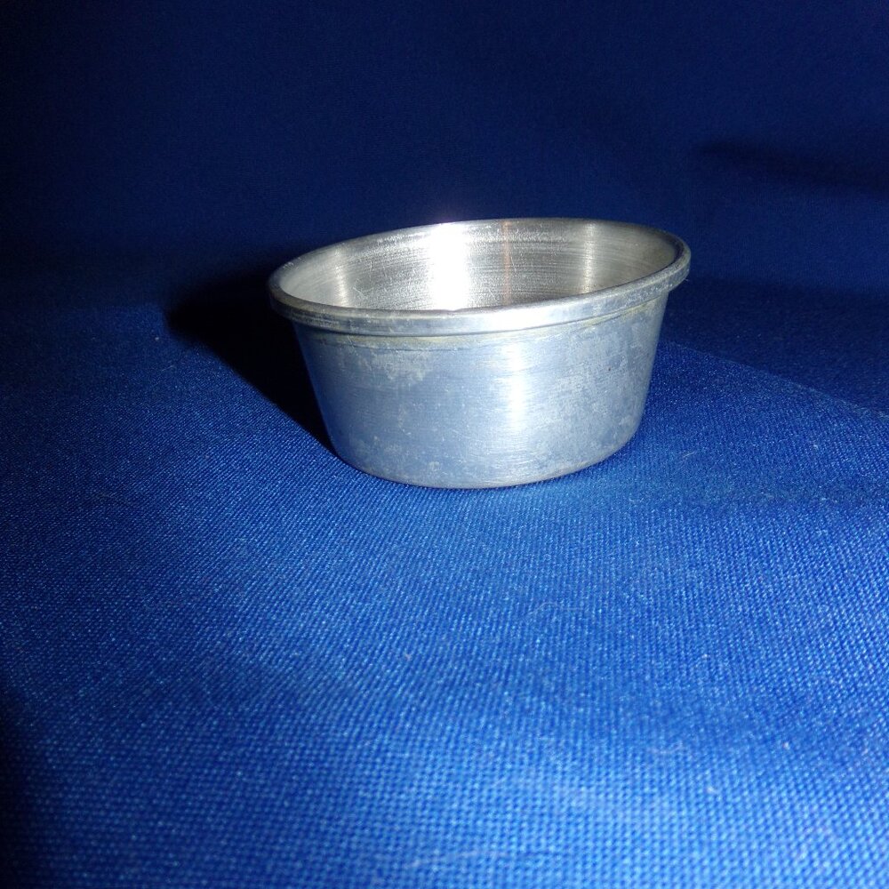 Antique Metal Aluminum Measuring Cup - 1/2 C. - Round Half Cup Size